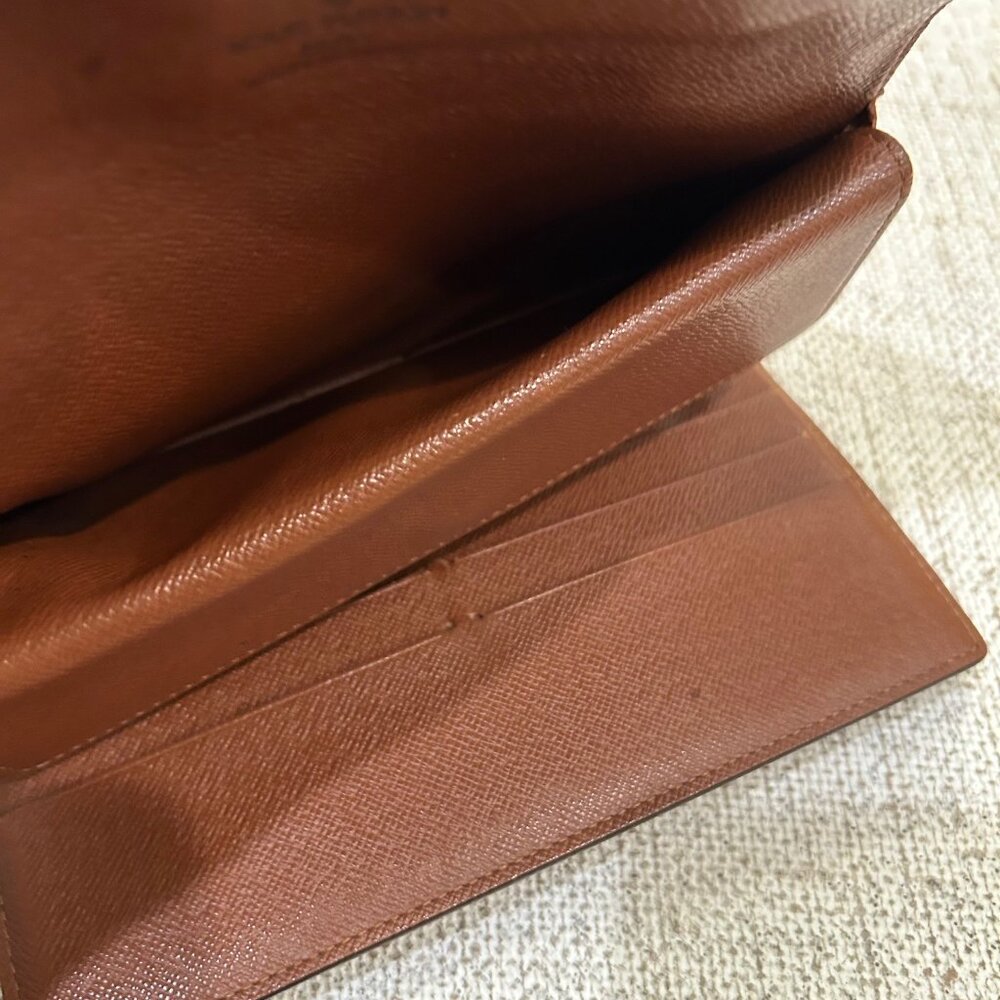 Louis Vuitton Brown Monogram Wallet - Picture 12 of 15